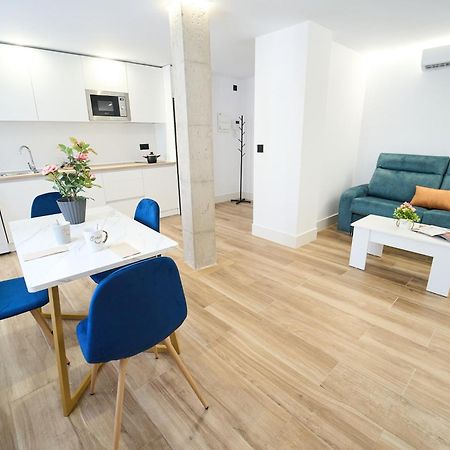 1 Planta A Apartamentos Juan Robledo Centro Ciudad 安度亚尔 外观 照片
